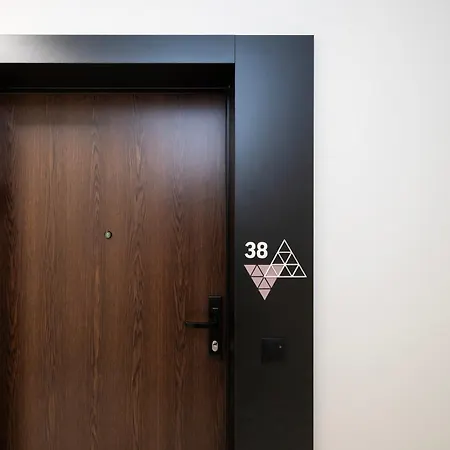 Апартаменти Lodz Fabryczna Free Parking Studio By Bookinghost Лодзь